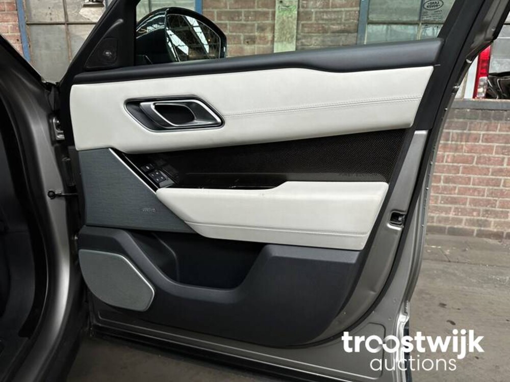 Land Rover Range Rover Velar First Edition D300 3.0 V6 AWD HSE 300hp 2018, K-931-XR