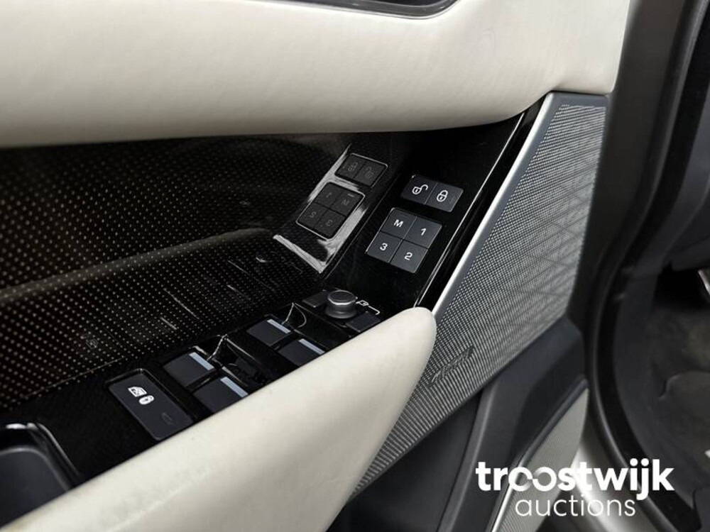 Land Rover Range Rover Velar First Edition D300 3.0 V6 AWD HSE 300hp 2018, K-931-XR