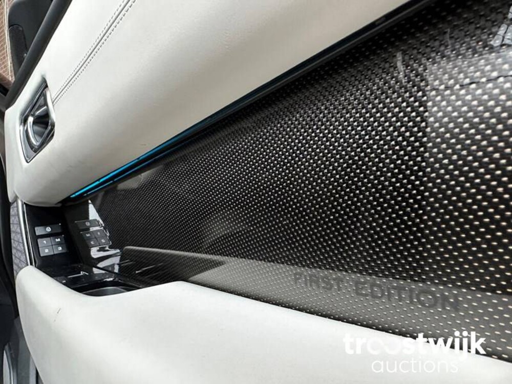 Land Rover Range Rover Velar First Edition D300 3.0 V6 AWD HSE 300hp 2018, K-931-XR