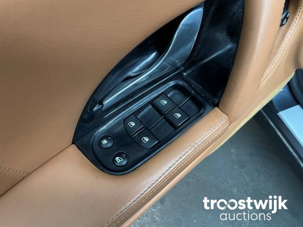 Maserati Quattroporte Executive GT 4.2 V8  400pk 2004 -Youngtimer-