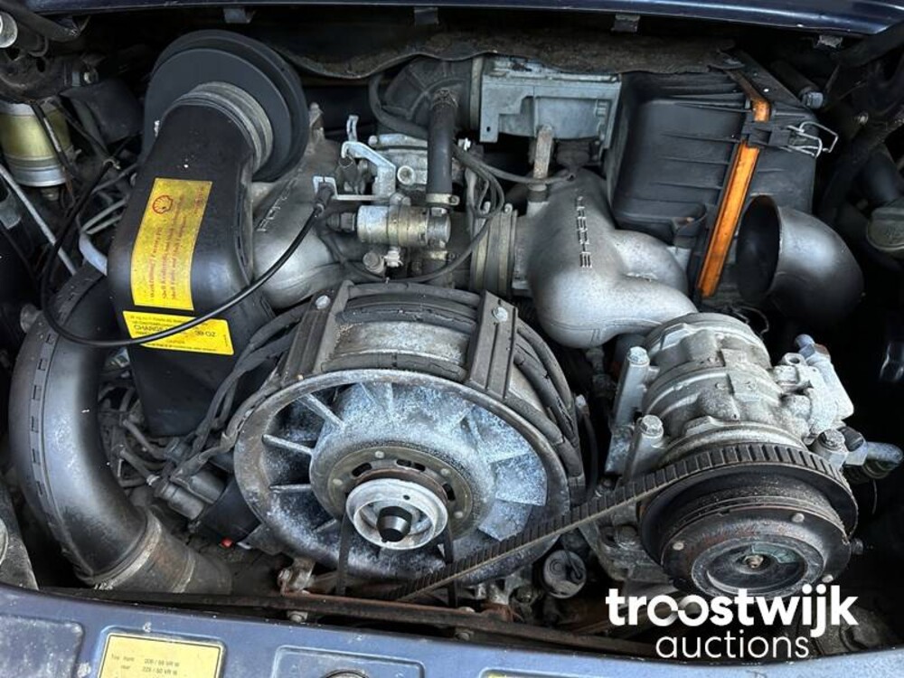 Porsche 911 Targa 207pk 1985