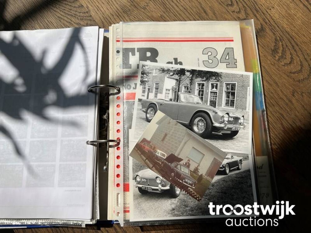 Triumph TR 4 A 2.1A Cabriolet -Org.NL- 1966, 49-21-BX