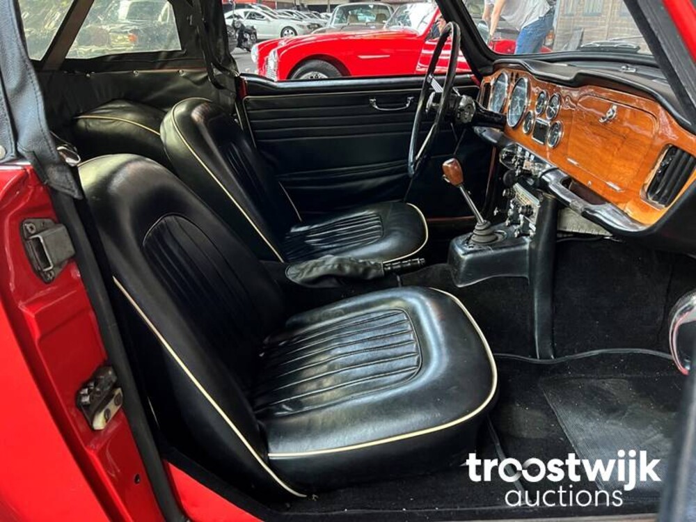 Triumph TR 4 A 2.1A Cabriolet -Org.NL- 1966, 49-21-BX