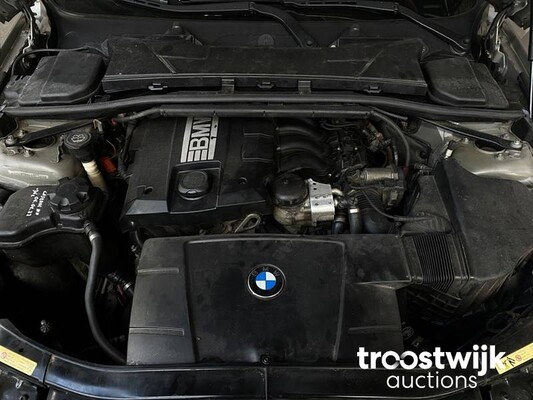 BMW 320i Coupe 163hp 3-Series 2007