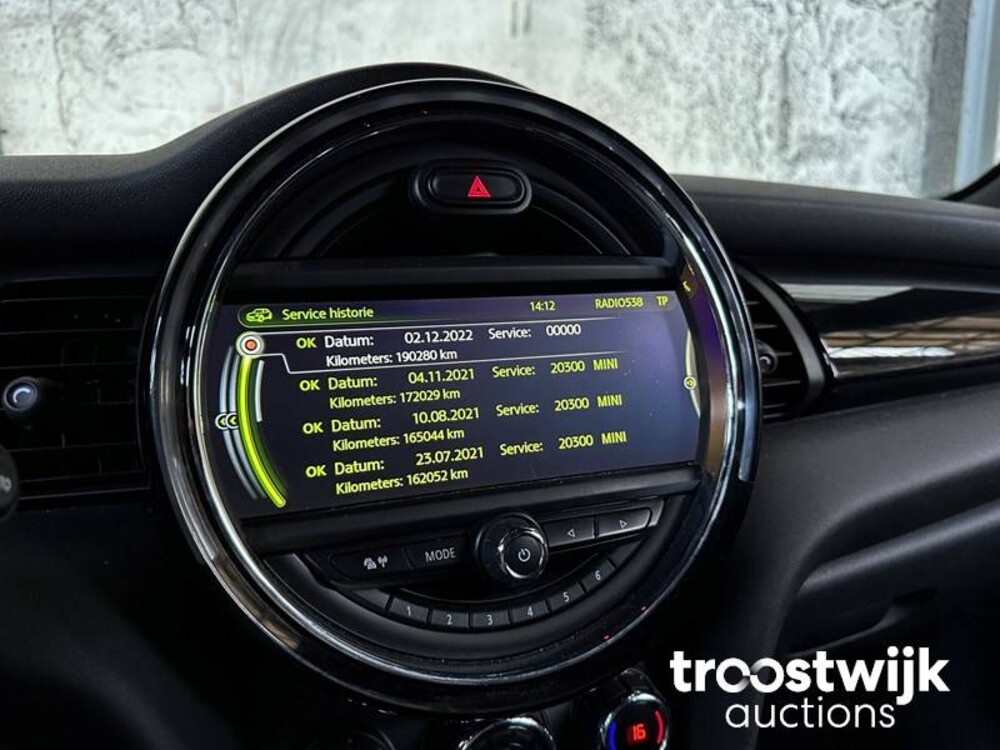 Mini Cooper Pepper 1.5 136pk 2015 -Orig. NL-, 6-ZPZ-63