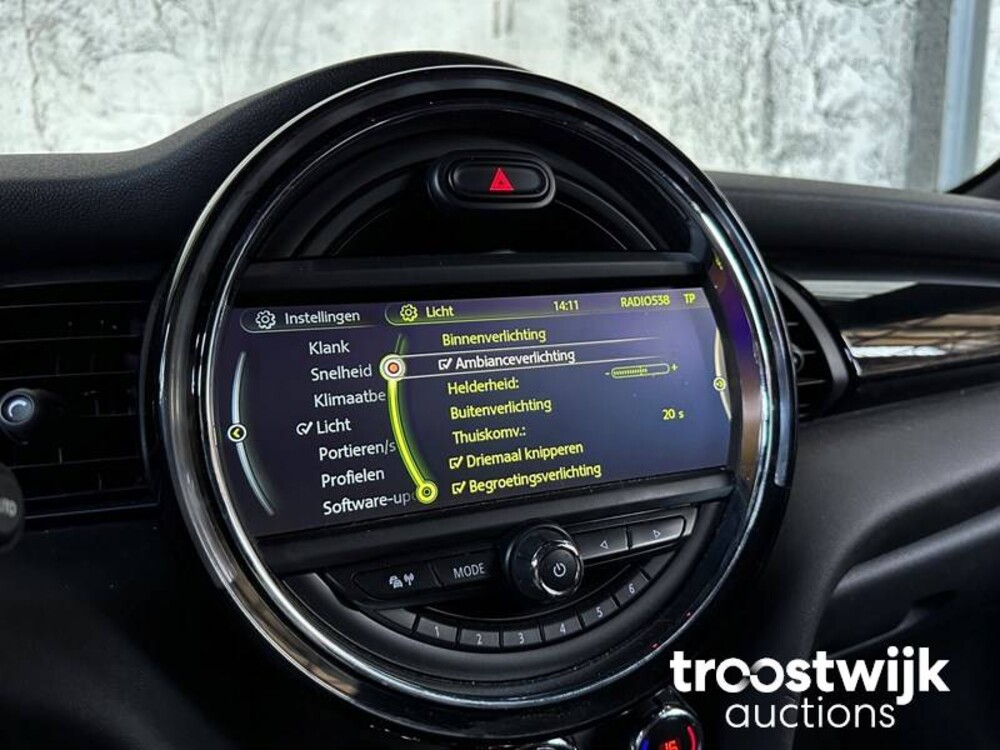 Mini Cooper Pepper 1.5 136pk 2015 -Orig. NL-, 6-ZPZ-63