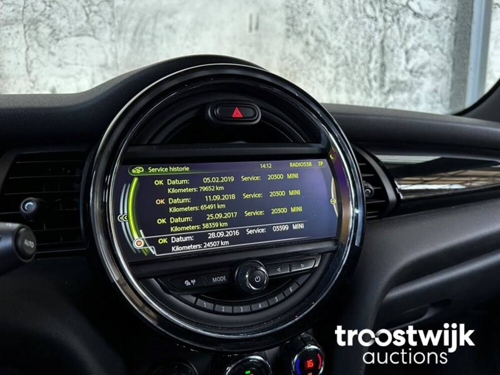 Mini Cooper Pepper 1.5 136pk 2015 -Orig. NL-, 6-ZPZ-63