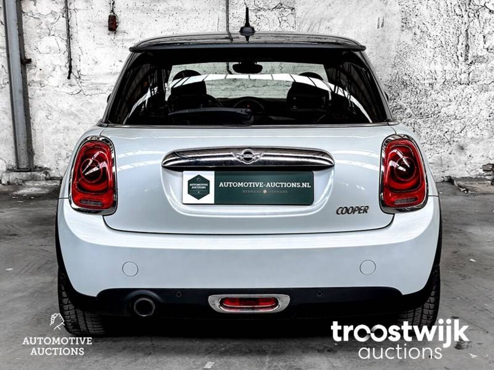 Mini Cooper Pepper 1.5 136pk 2015 -Orig. NL-, 6-ZPZ-63