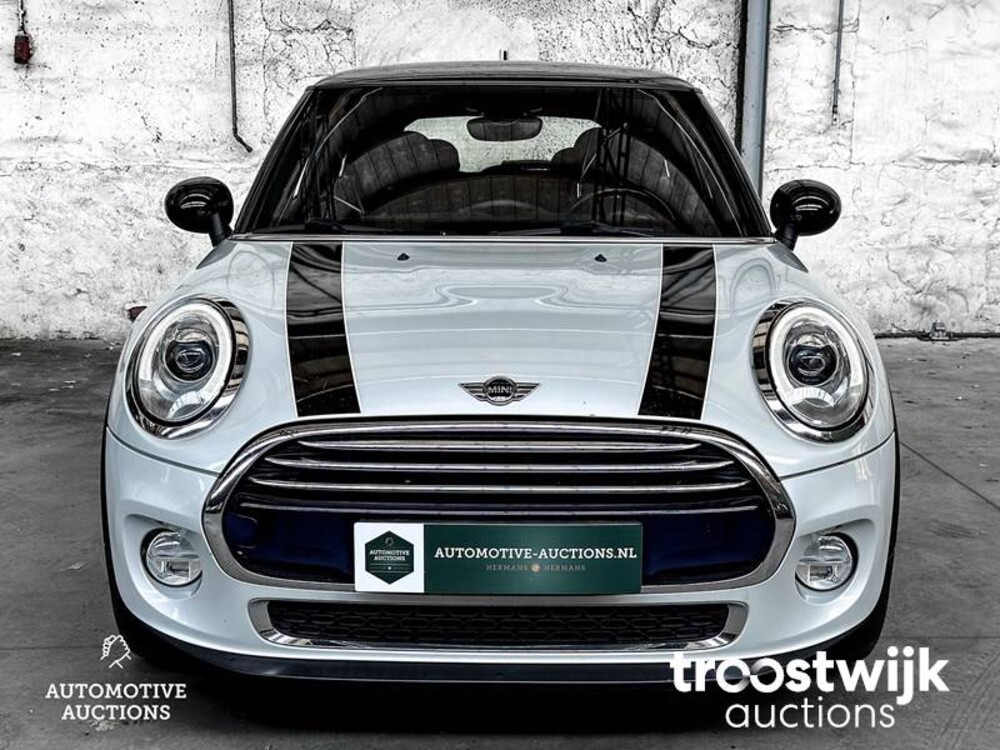 Mini Cooper Pepper 1.5 136pk 2015 -Orig. NL-, 6-ZPZ-63