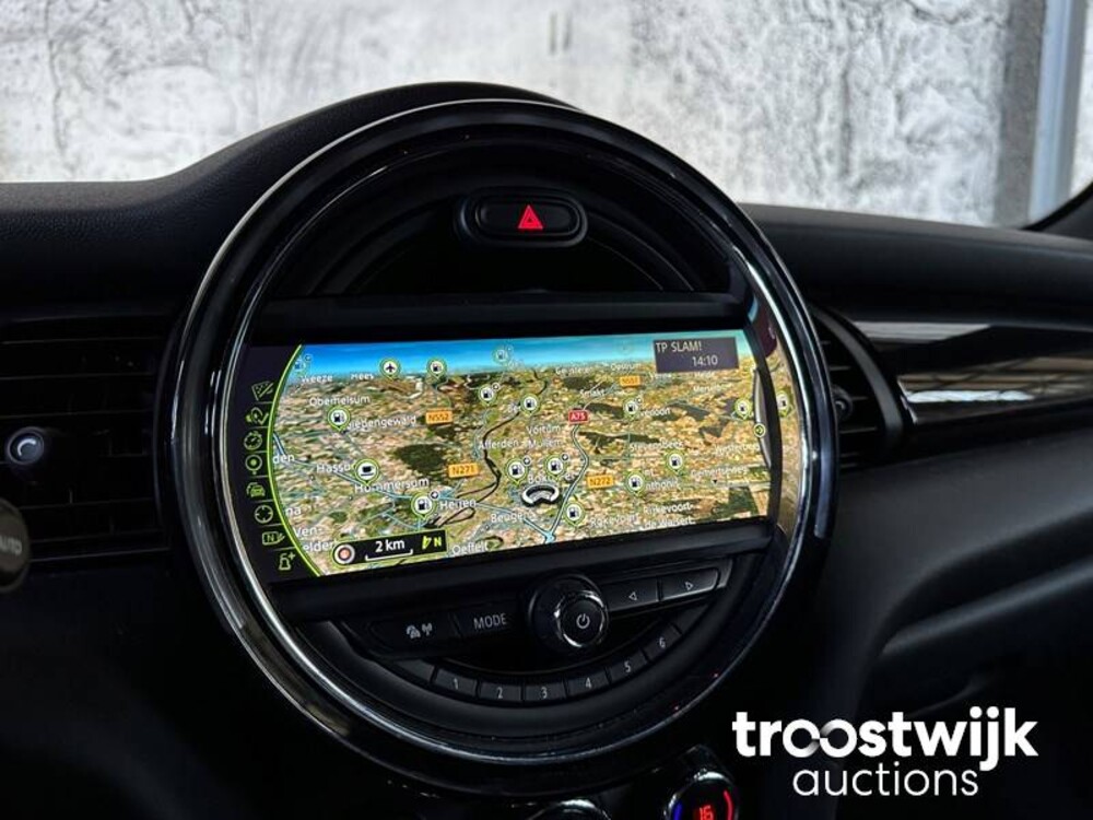 Mini Cooper Pepper 1.5 136pk 2015 -Orig. NL-, 6-ZPZ-63