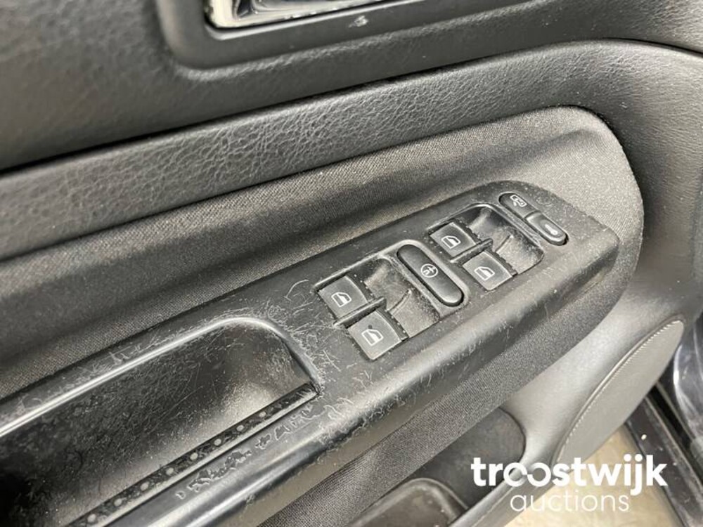 Volkswagen Golf Variant 2.0 Sportline 116hp 2002, -Orig.NL-, 37-JL-PF