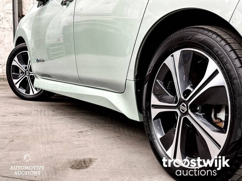 Nissan Leaf 2.Zero Edition 40kWh 2018 -Orig. NL-, SX-695-P