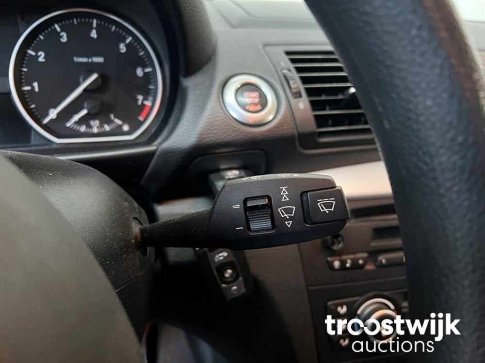 BMW 1-serie 120i Facelift 170pk 2008, K-828-HP