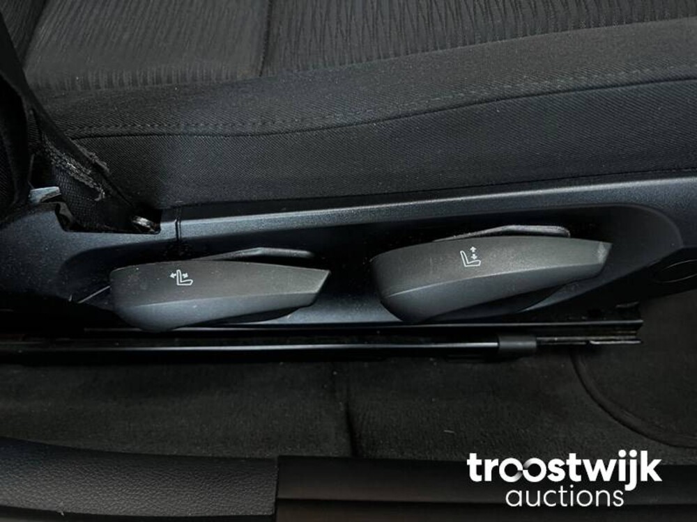 BMW 1-serie 120i Facelift 170pk 2008, K-828-HP