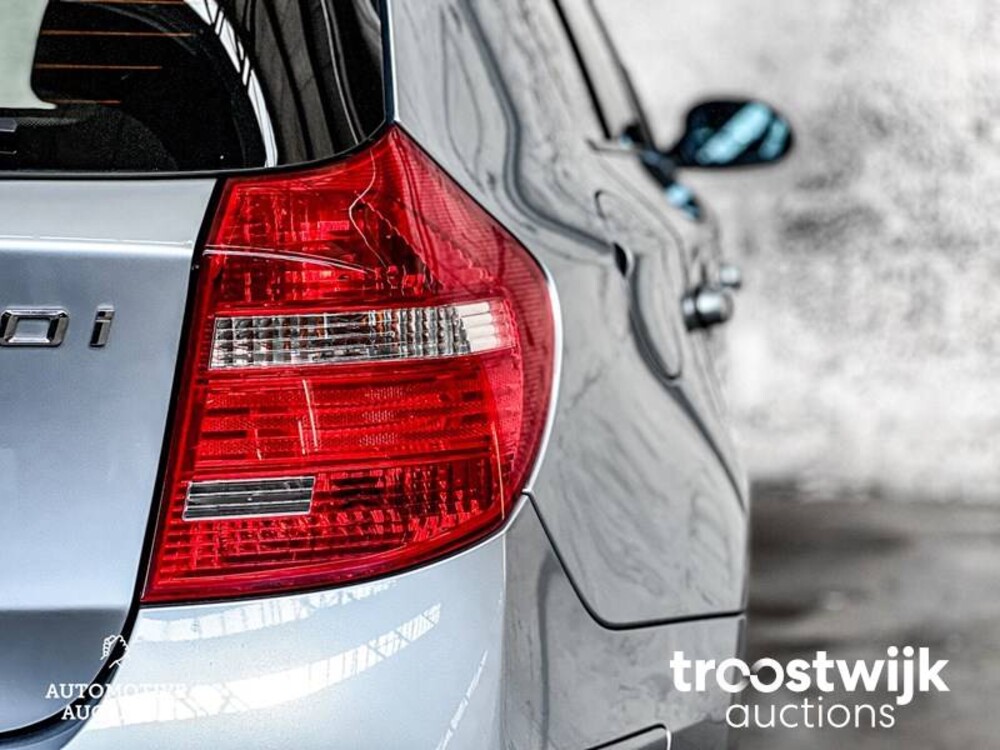 BMW 1-serie 120i Facelift 170pk 2008, K-828-HP