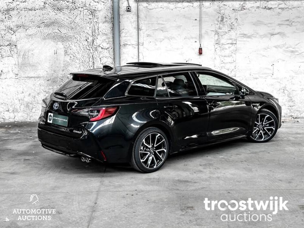 Toyota Corolla Touring Sports Hybrid Executive JBL 2.0 179pk 2019, T-061-LL