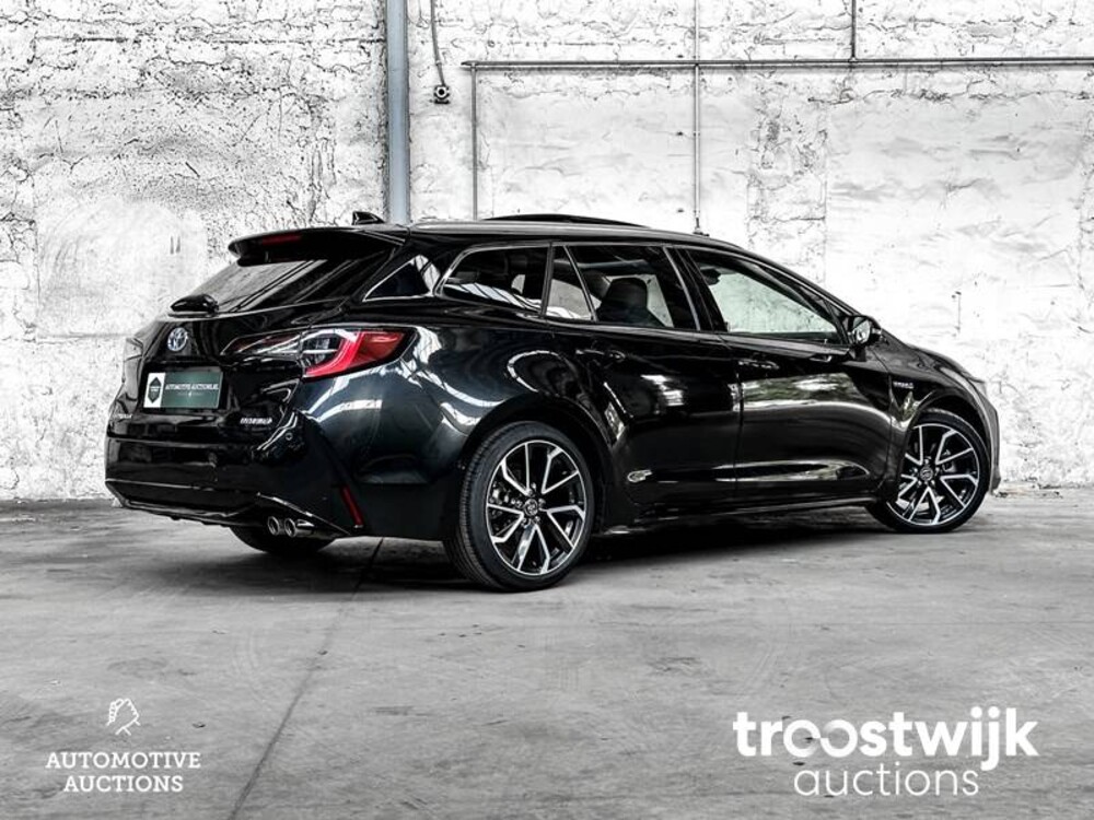 Toyota Corolla Touring Sports Hybrid Executive JBL 2.0 179pk 2019, T-061-LL