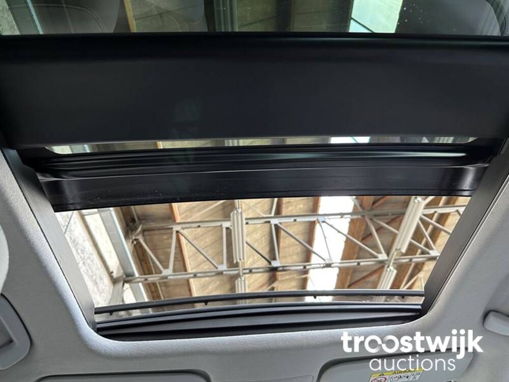 Toyota Corolla Touring Sports Hybrid Executive JBL 2.0 179pk 2019, T-061-LL