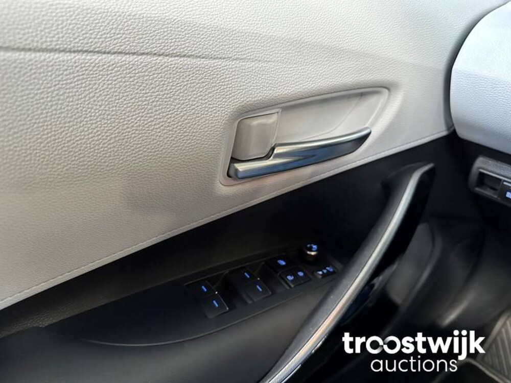 Toyota Corolla Touring Sports Hybrid Executive JBL 2.0 179pk 2019, T-061-LL