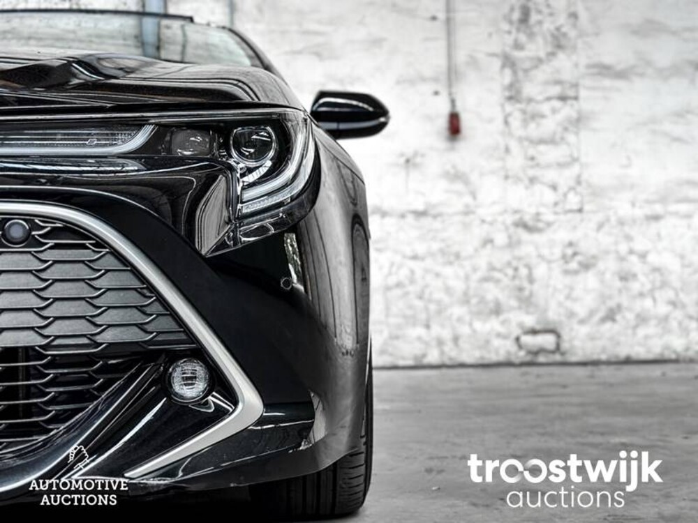 Toyota Corolla Touring Sports Hybrid Executive JBL 2.0 179pk 2019, T-061-LL