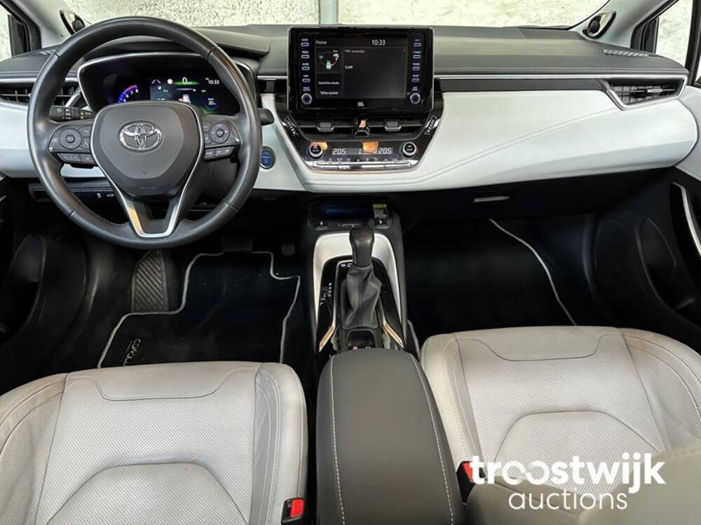 Toyota Corolla Touring Sports Hybrid Executive JBL 2.0 179pk 2019, T-061-LL