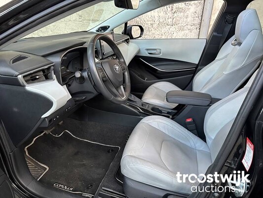 Toyota Corolla Touring Sports Hybrid Executive JBL 2.0 179pk 2019, T-061-LL