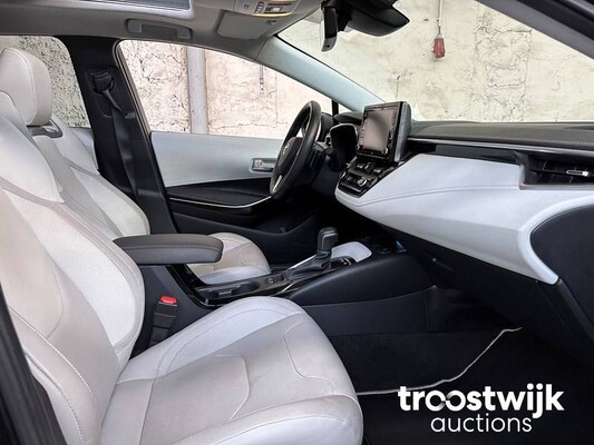 Toyota Corolla Touring Sports Hybrid Executive JBL 2.0 179pk 2019, T-061-LL