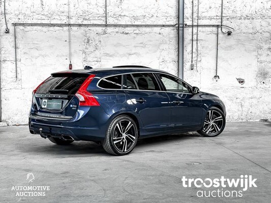 Volvo V60 2.4 D6 AWD Plug-In Hybrid Summum 299pk 2013, -Orig.NL-, 4-SXL-88