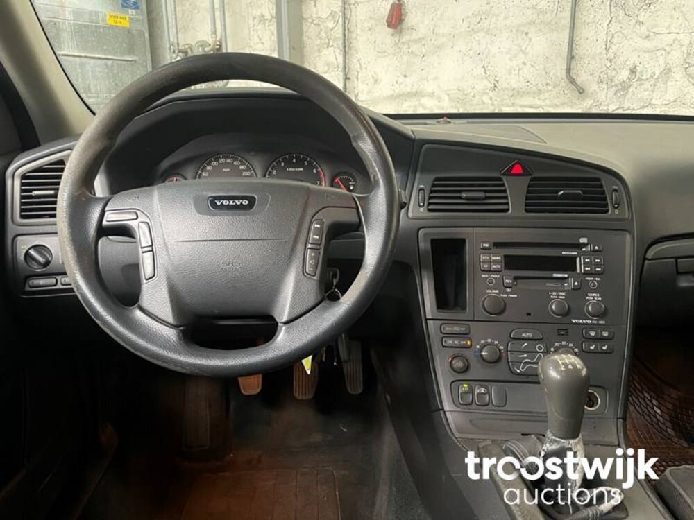 Volvo V70 Comfort Line 2.4 170pk 2001 -Orig. NL-, 49-HG-PV