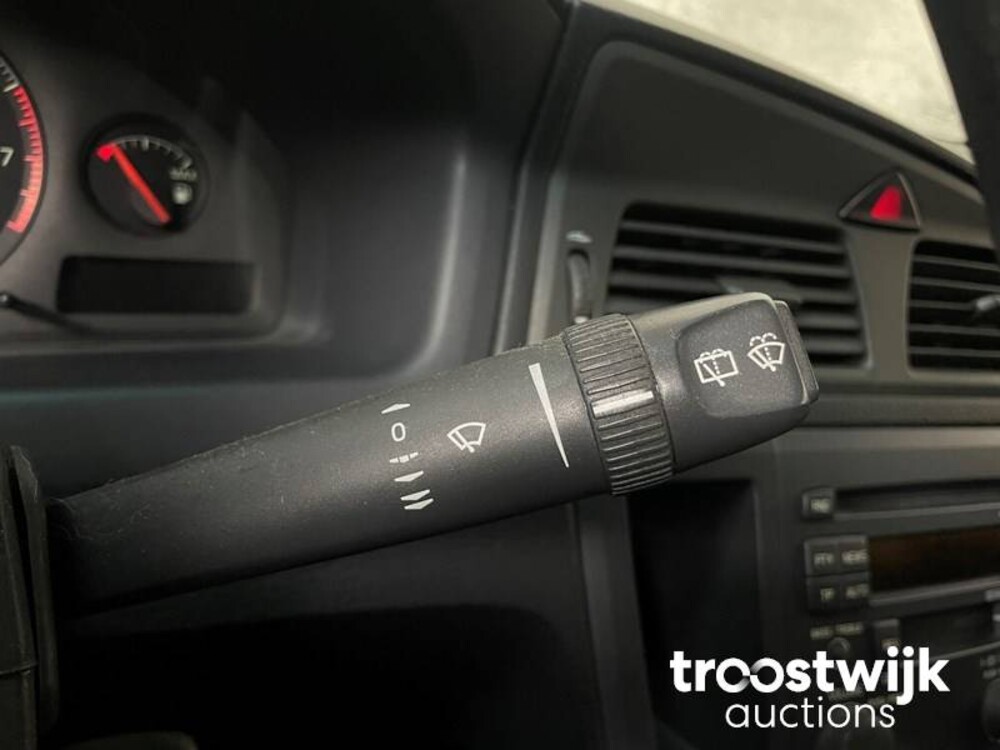 Volvo V70 Comfort Line 2.4 170pk 2001 -Orig. NL-, 49-HG-PV