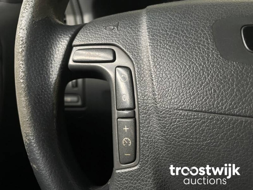 Volvo V70 Comfort Line 2.4 170pk 2001 -Orig. NL-, 49-HG-PV