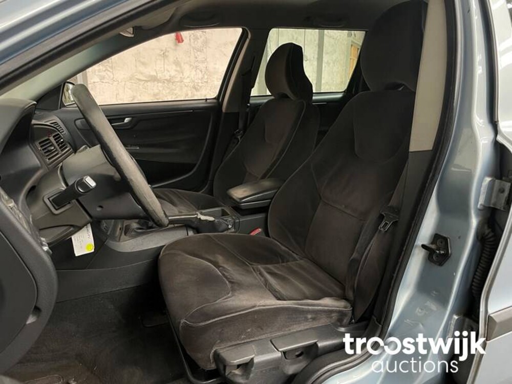 Volvo V70 Comfort Line 2.4 170pk 2001 -Orig. NL-, 49-HG-PV