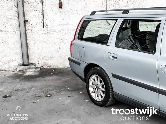 Volvo V70 Comfort Line 2.4 170hp 2001 -Orig. NL-, 49-HG-PV