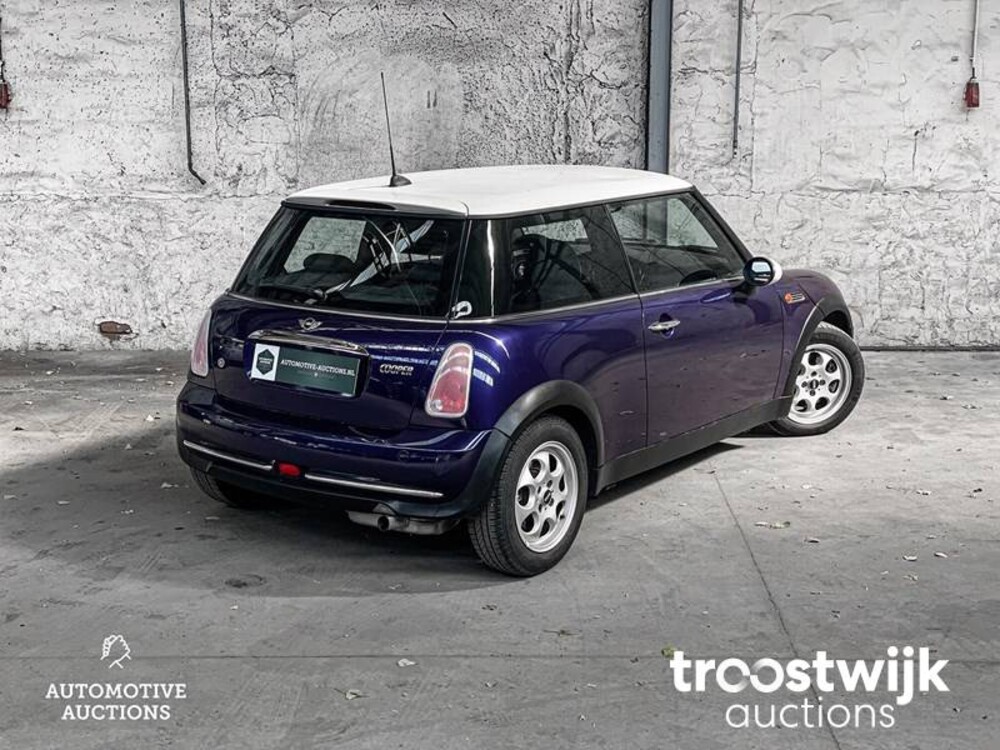 Mini Cooper 1.6 116pk 2005, 61-GZG-6