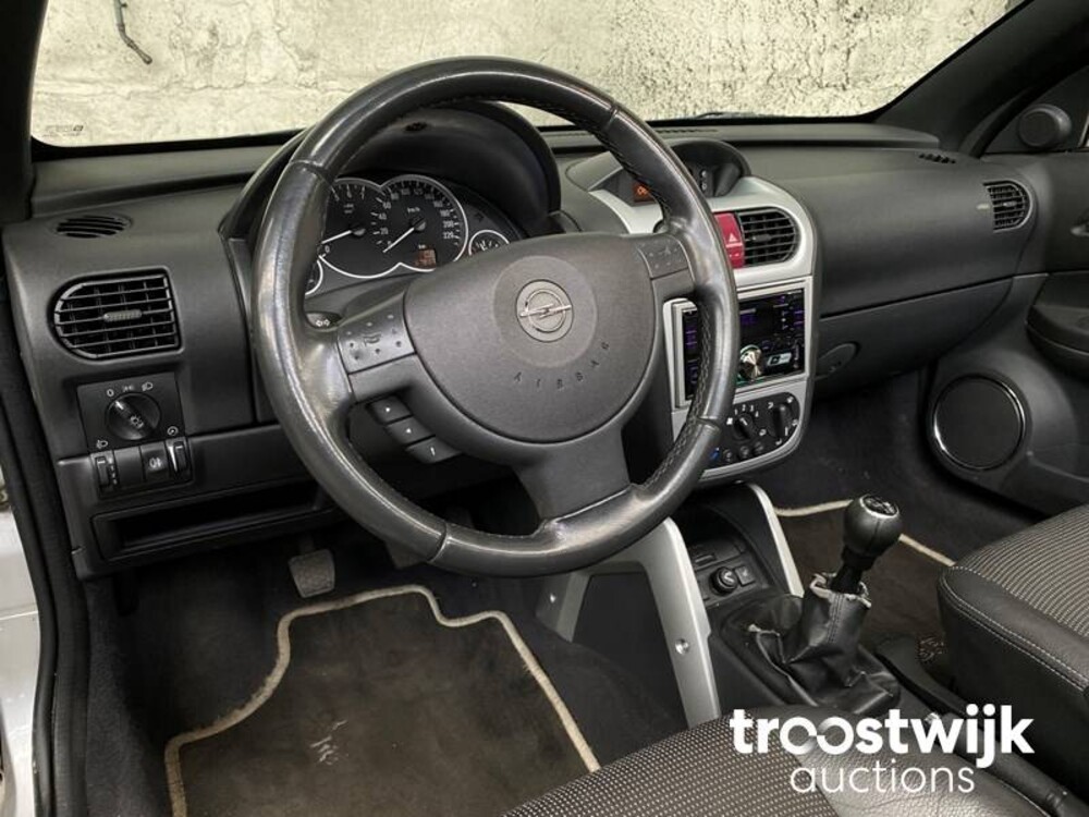 Opel Tigra TwinTop Cosmo 1.8-16V 125pk 2005 -Orig. NL-, 21-RB-PR