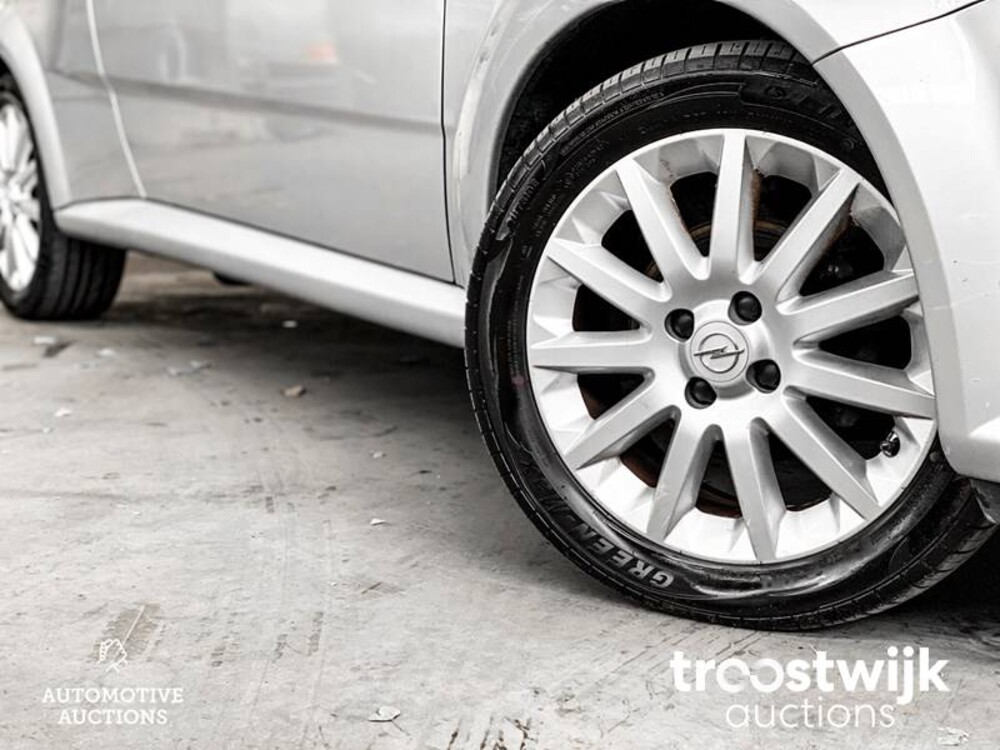 Opel Tigra TwinTop Cosmo 1.8-16V 125pk 2005 -Orig. NL-, 21-RB-PR