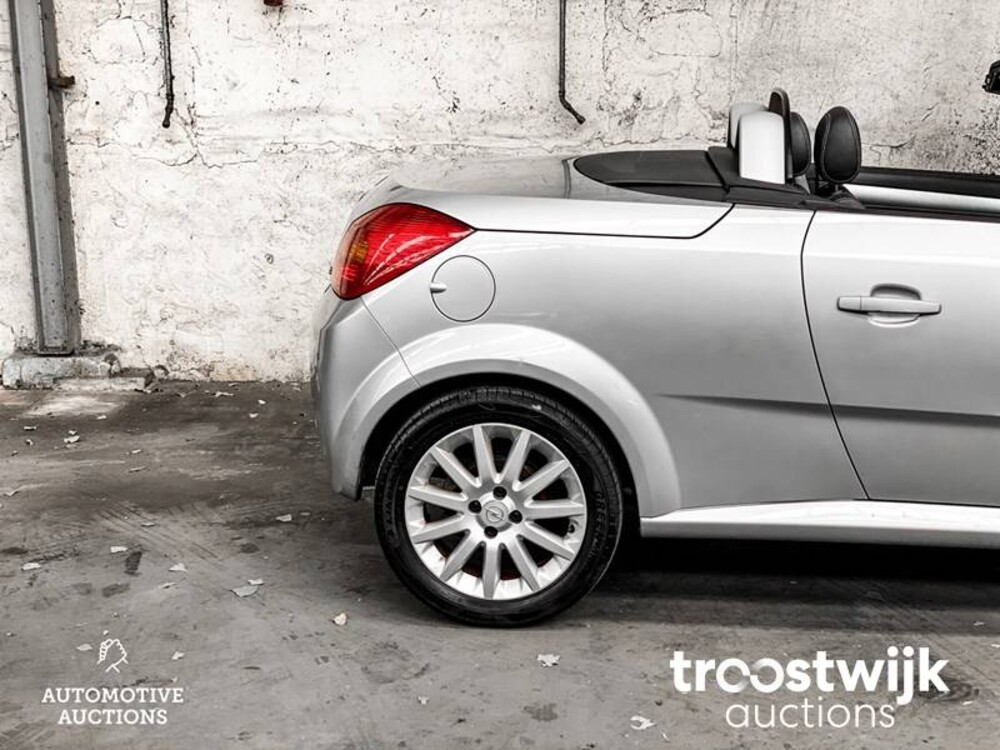 Opel Tigra TwinTop Cosmo 1.8-16V 125pk 2005 -Orig. NL-, 21-RB-PR
