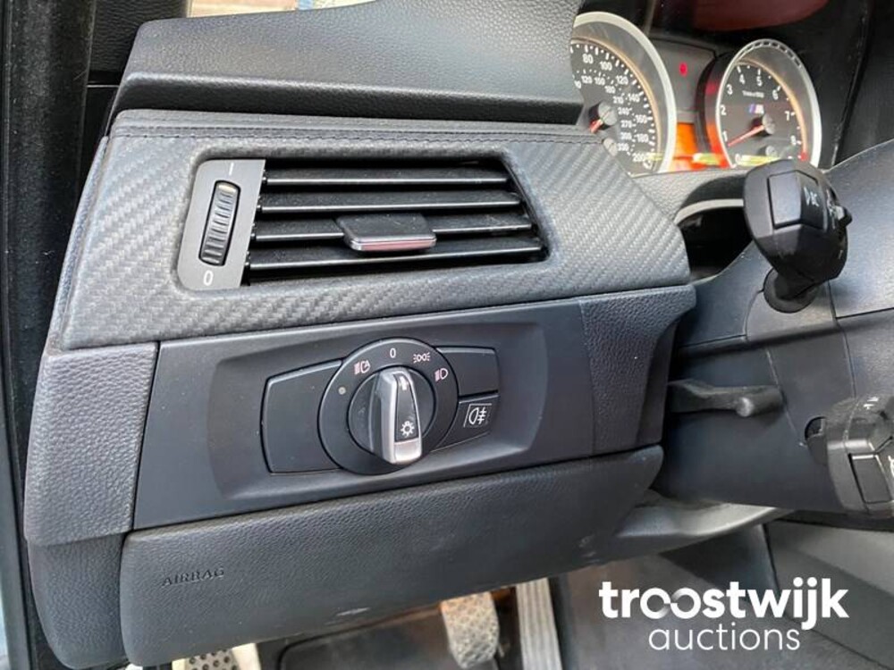 BMW M3 E93 4.0 V8 420pk 2012 DCT