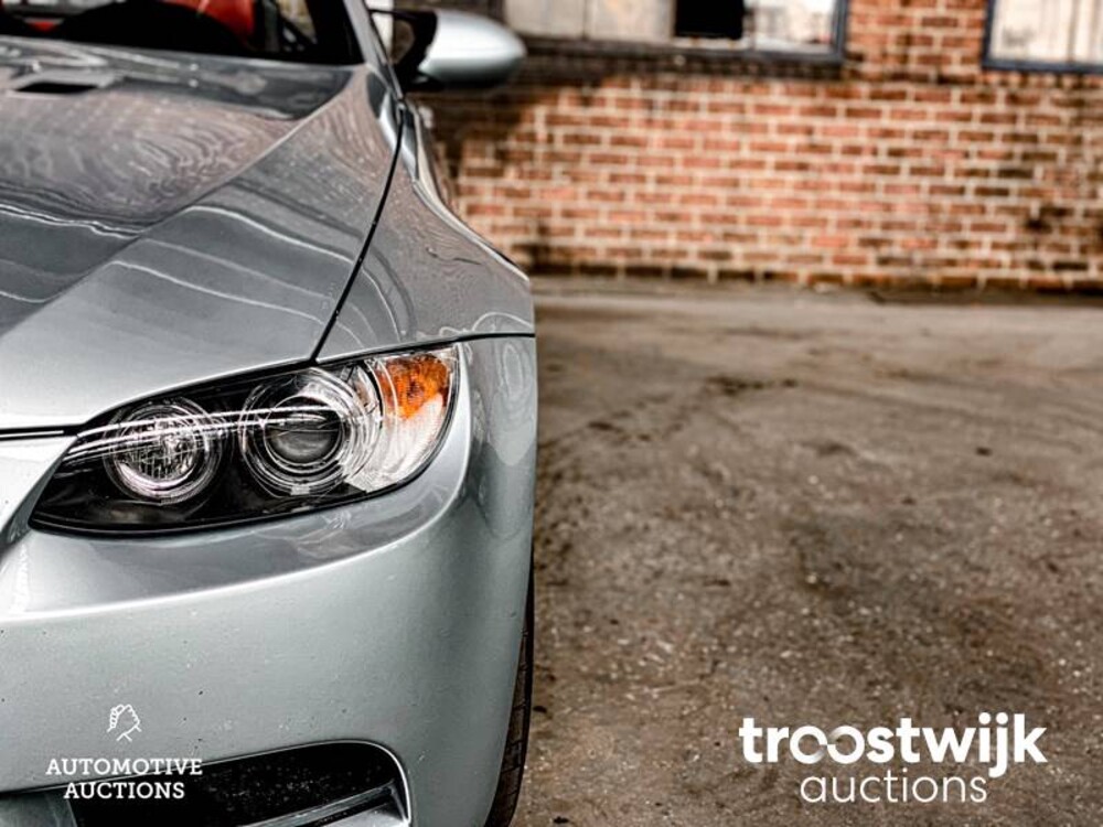 BMW M3 E93 4.0 V8 420pk 2012 DCT