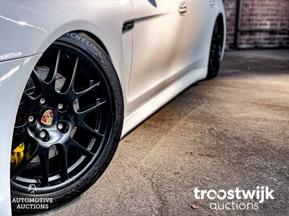 Porsche Panamera S 4.8 V8 400pk 2010
