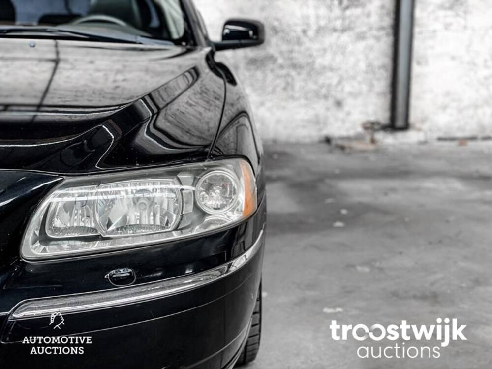 Volvo V70 2.5T youngtimer 210pk 2005 youngtimer 210PK 2005