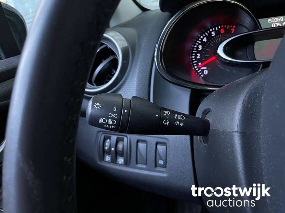 Renault Clio Estate Intens 0.9 TCe 90pk 2017, RR-945-X