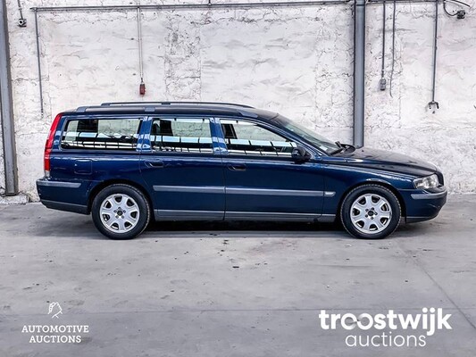 Volvo V70 2.4 Comfort Line 140pk 2001, -Orig.NL-, 13-HG-DF