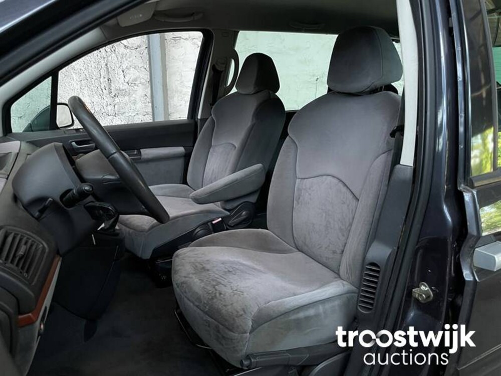 Citroen C8 2.0-16V Ligne Amb.L 140pk 2006 -Orig. NL-, 50-ST-ZR 6 persoons