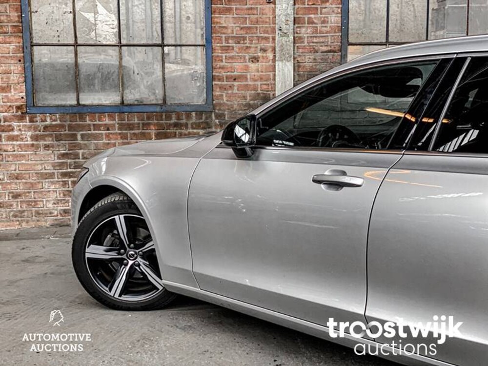 Volvo V90 2.0 D3 R-Design 150pk 2018 -Orig. NL-, TD-326-B
