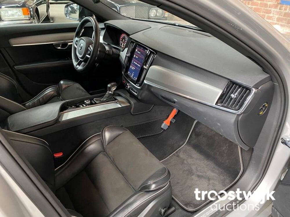 Volvo V90 2.0 D3 R-Design 150pk 2018 -Orig. NL-, TD-326-B