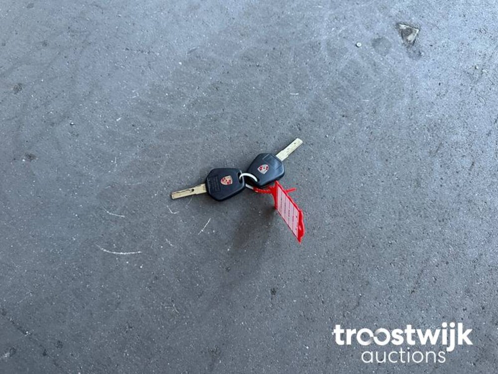 Porsche Boxster  986 2.7 228pk 2004 -YOUNGTIMER-