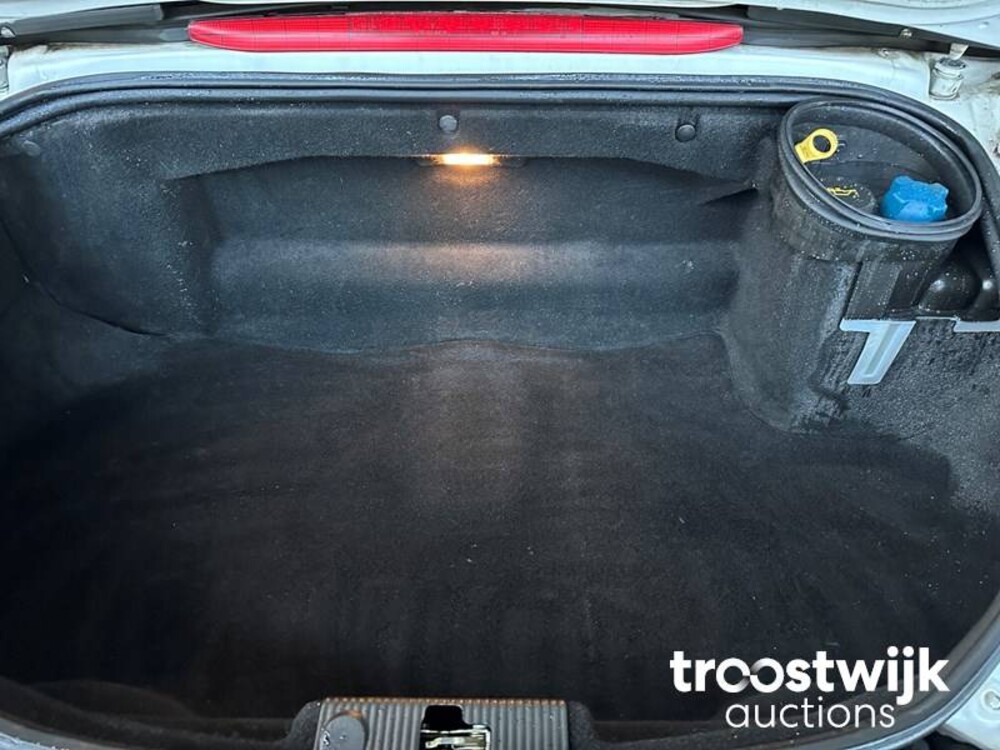 Porsche Boxster  986 2.7 228pk 2004 -YOUNGTIMER-