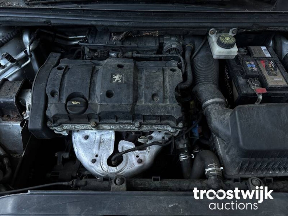 Peugeot 307 1.6-16V XT 109pk 2004 -Orig. NL-, 09-PL-JS