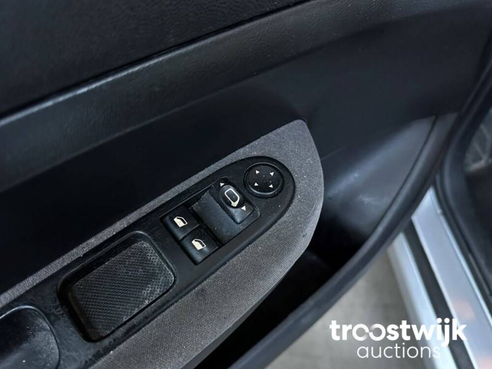 Peugeot 307 1.6-16V XT 109pk 2004 -Orig. NL-, 09-PL-JS